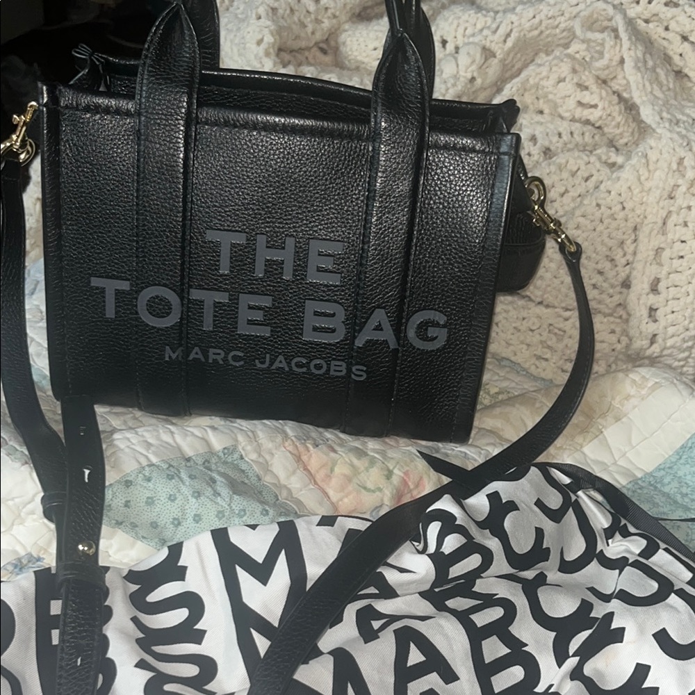 Marc Jacobs Black Leather Tote Bag with Crossbody Strap